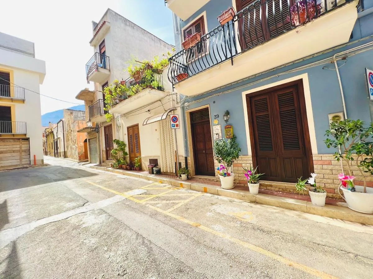 Regina Elena Bed and Breakfast Cinisi 0*,