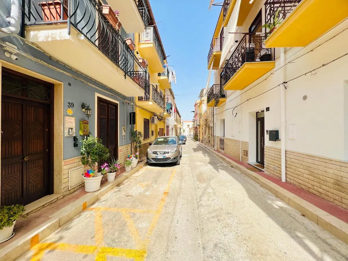 Regina Elena Bed and Breakfast Cinisi Ιταλία