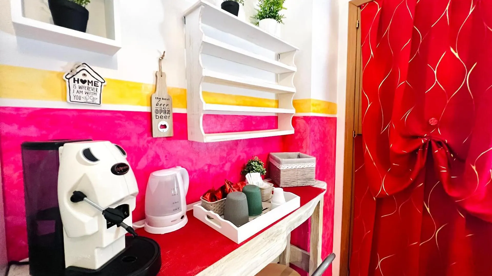 Regina Elena Bed and Breakfast Cinisi 0*,